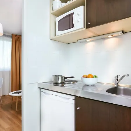Aparthotel Adagio Access Strasbourg 3*